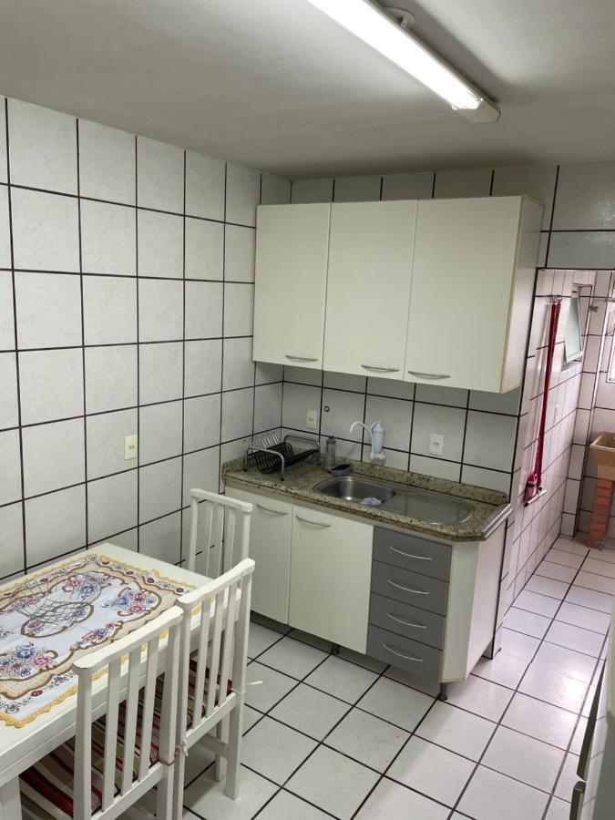 Apartamento Amplo E Completo No Centro Balneário Camboriú Kültér fotó